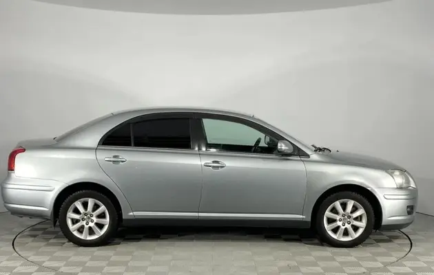 Toyota Avensis, фото №4