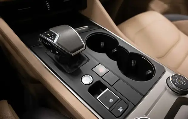Volkswagen Touareg, фото №8