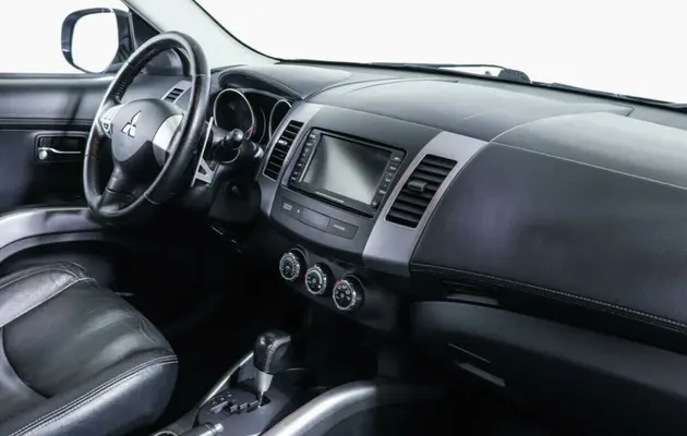 Mitsubishi Outlander, фото №5