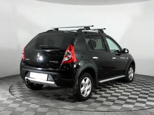 Renault SANDERO