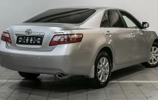 Toyota Camry, фото №2