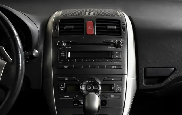 Toyota Auris, фото №9