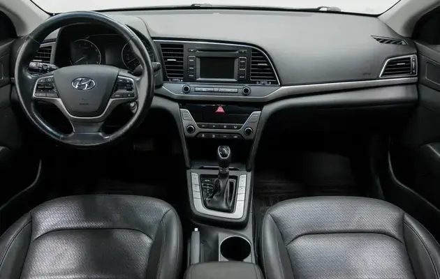Hyundai Elantra, фото №6