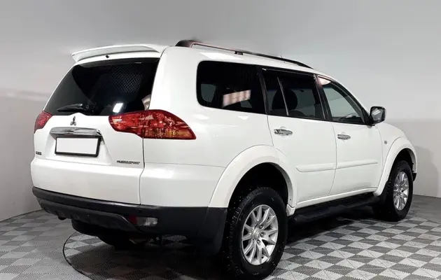 Mitsubishi Pajero Sport, фото №2