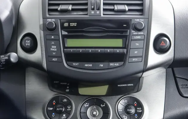 Toyota RAV4, фото №7