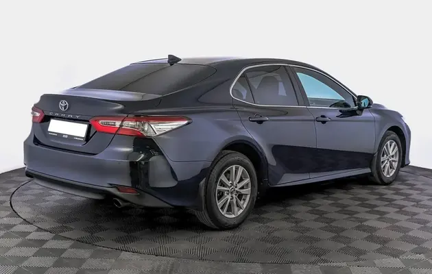 Toyota Camry, фото №2