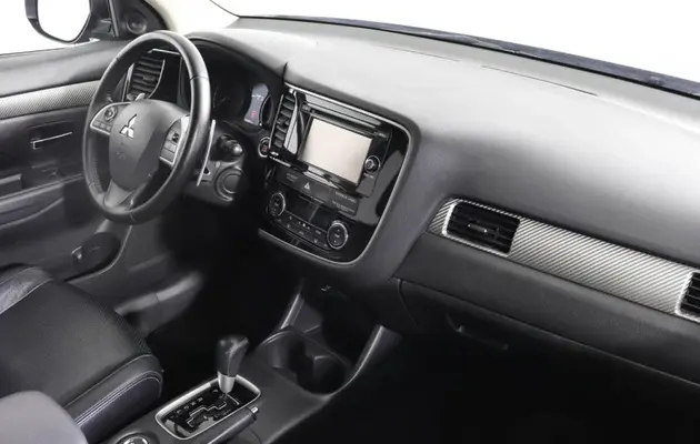 Mitsubishi Outlander, фото №6