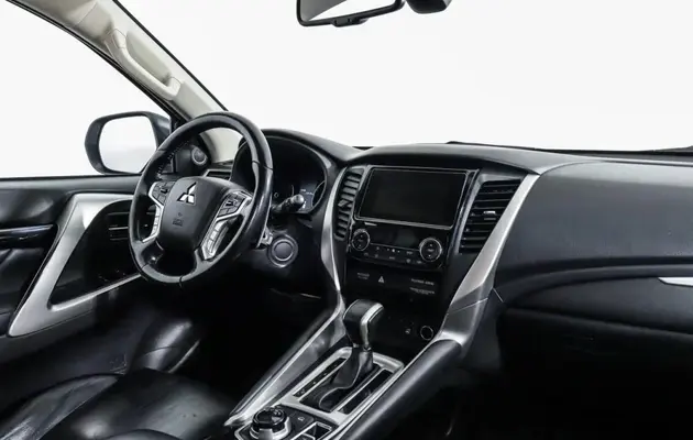 Mitsubishi Pajero Sport, фото №7