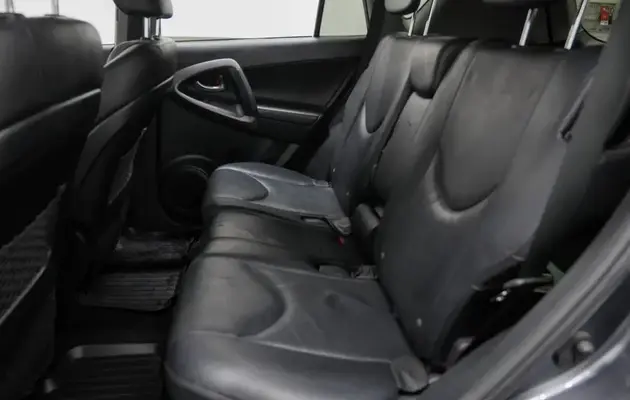 Toyota RAV4, фото №8