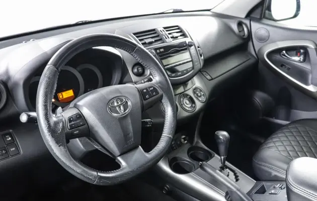 Toyota RAV4, фото №5