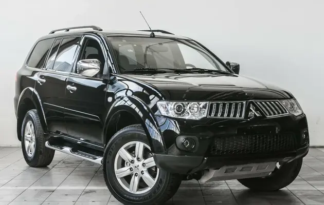 Mitsubishi Pajero Sport, фото №1