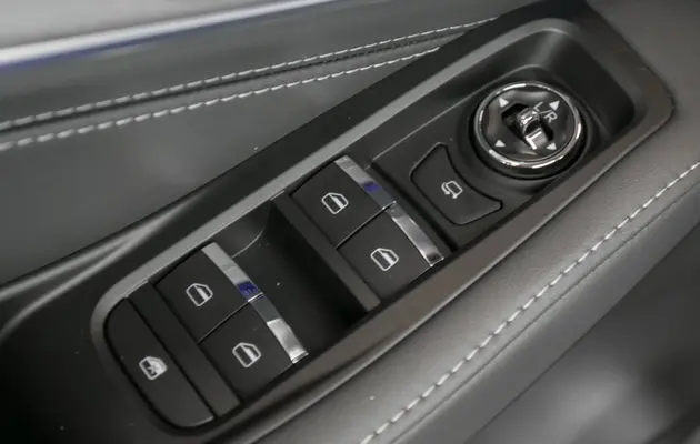 EXEED LX, фото №13