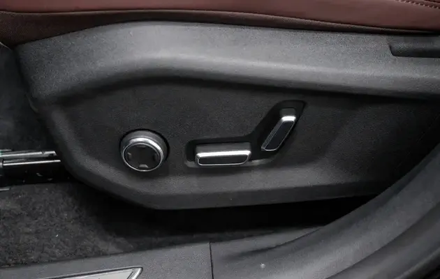 Geely Monjaro, фото №14