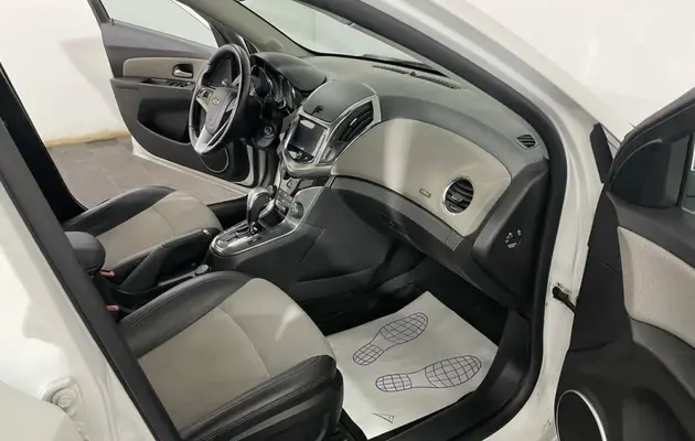 Chevrolet Cruze, фото №9