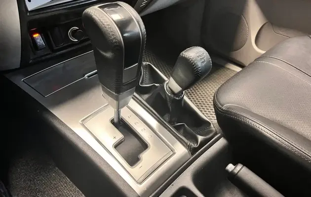 Mitsubishi Pajero Sport, фото №12