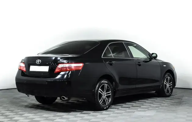 Toyota Camry, фото №2