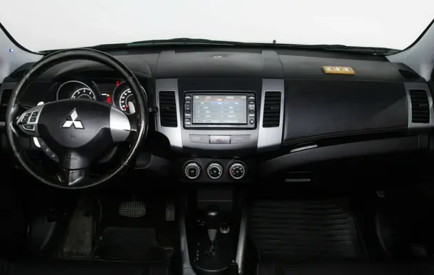 Mitsubishi Outlander, фото №6