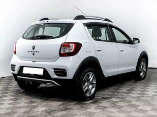 Renault SANDERO