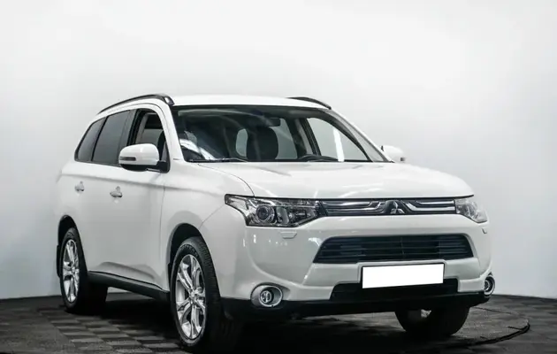 Mitsubishi Outlander, фото №3