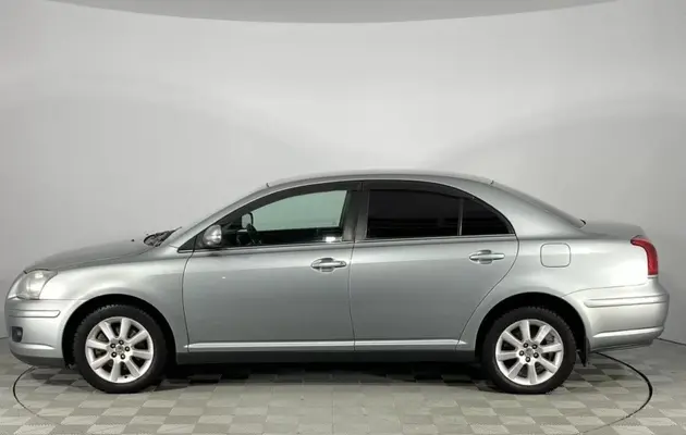 Toyota Avensis, фото №2