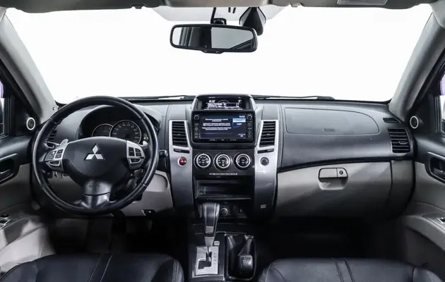 Mitsubishi Pajero Sport, фото №6