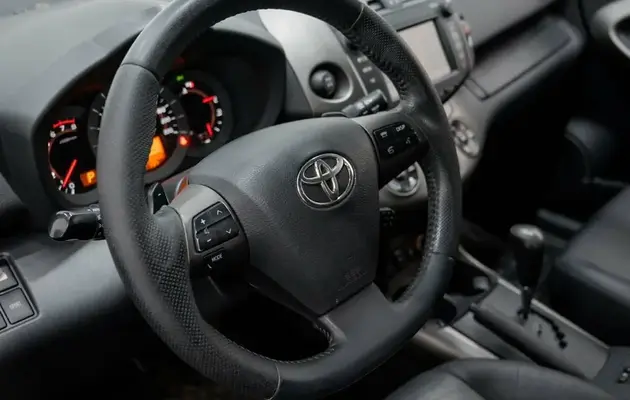 Toyota RAV4, фото №5