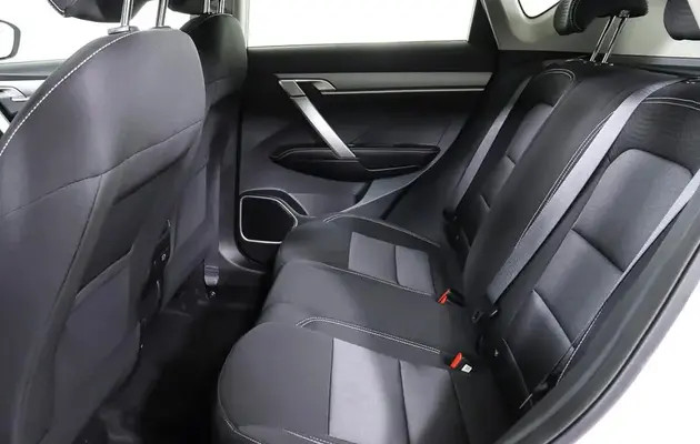 Geely Coolray, фото №6