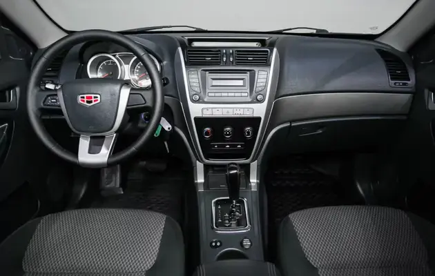 Geely Emgrand X7, фото №6