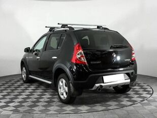 Renault SANDERO
