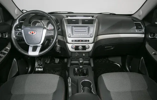 Geely Emgrand X7, фото №6