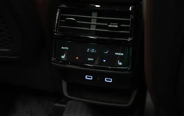 Geely Monjaro, фото №10