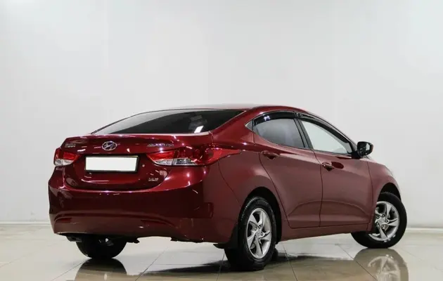 Hyundai Elantra, фото №2