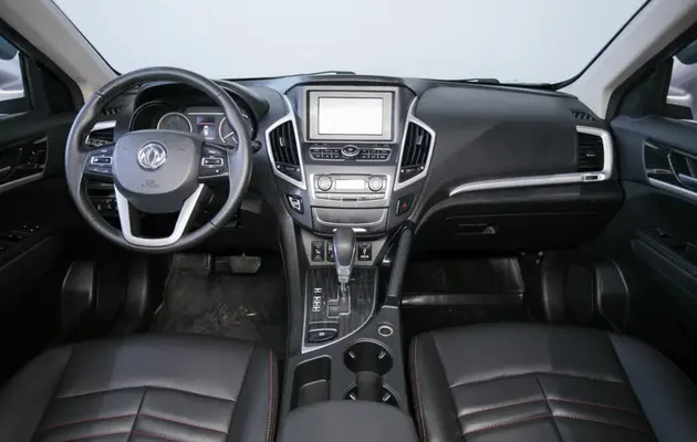 DongFeng AX7, фото №5
