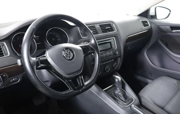 Volkswagen Jetta, фото №5