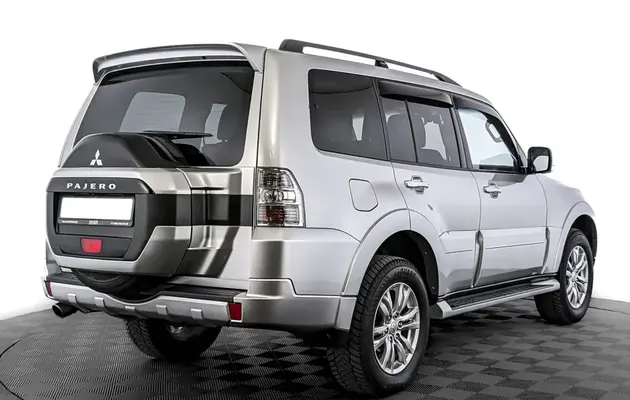 Mitsubishi Pajero, фото №2
