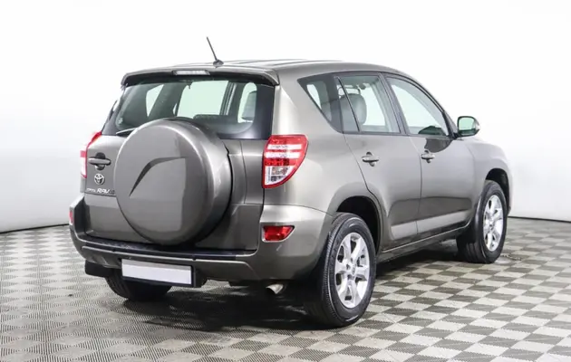Toyota RAV4, фото №2