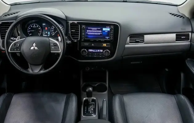 Mitsubishi Outlander, фото №8