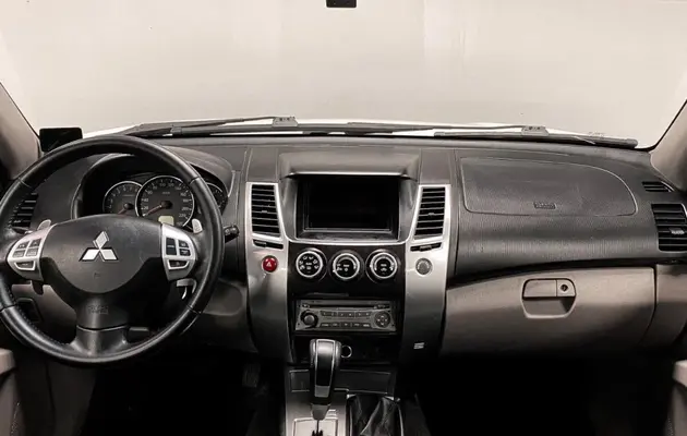 Mitsubishi Pajero Sport, фото №6