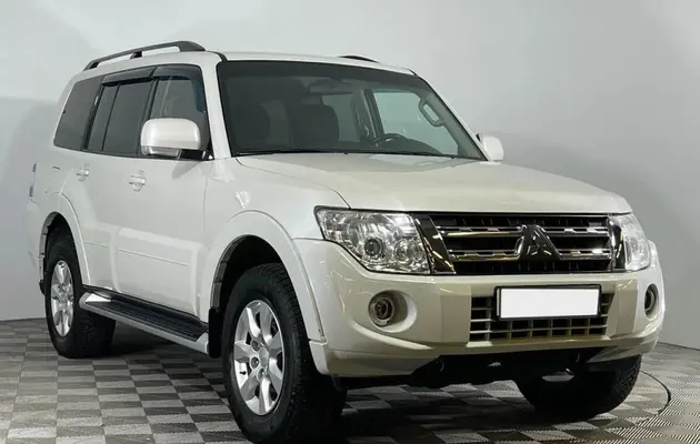 Mitsubishi Pajero, фото №3