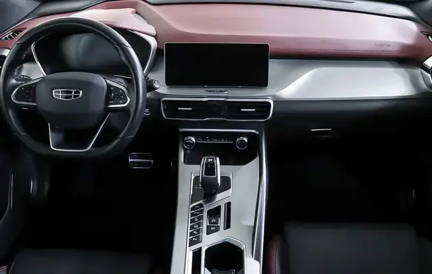 Geely Coolray, фото №8