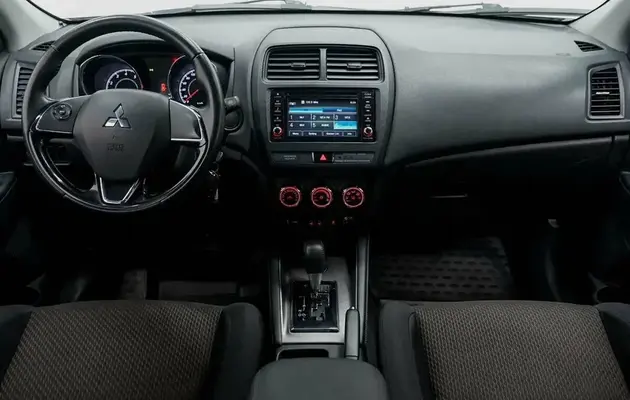 Mitsubishi ASX, фото №9