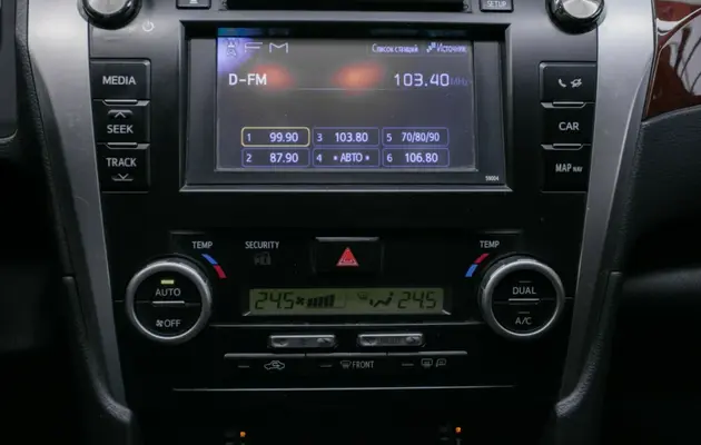 Toyota Camry, фото №9