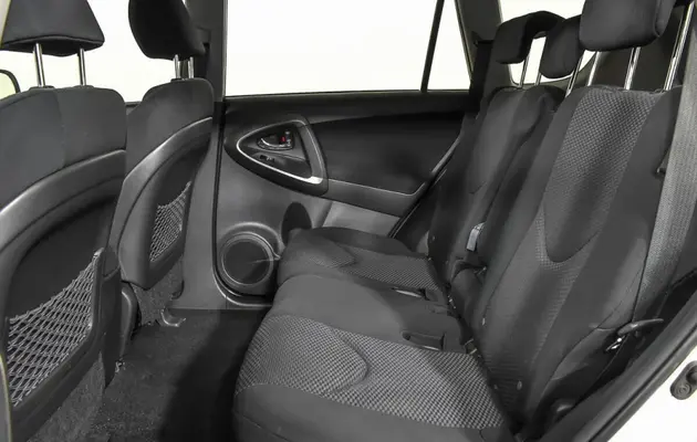 Toyota RAV4, фото №10