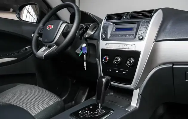 Geely Emgrand X7, фото №7