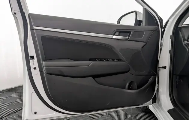 Hyundai Elantra, фото №7