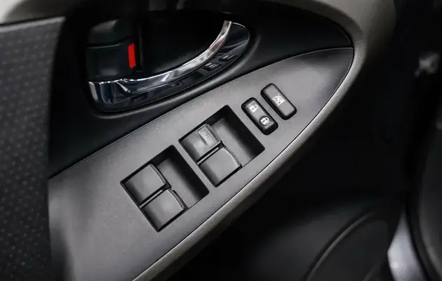 Toyota RAV4, фото №10