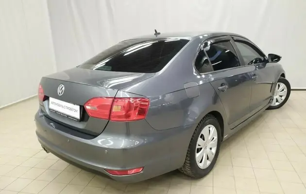 Volkswagen Jetta, фото №2