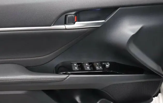 Toyota Camry, фото №10