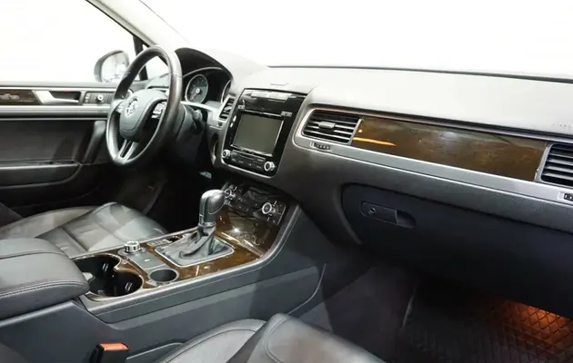 Volkswagen Touareg, фото №8